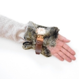 moony earth��fake fur cuffs��Brown MIx